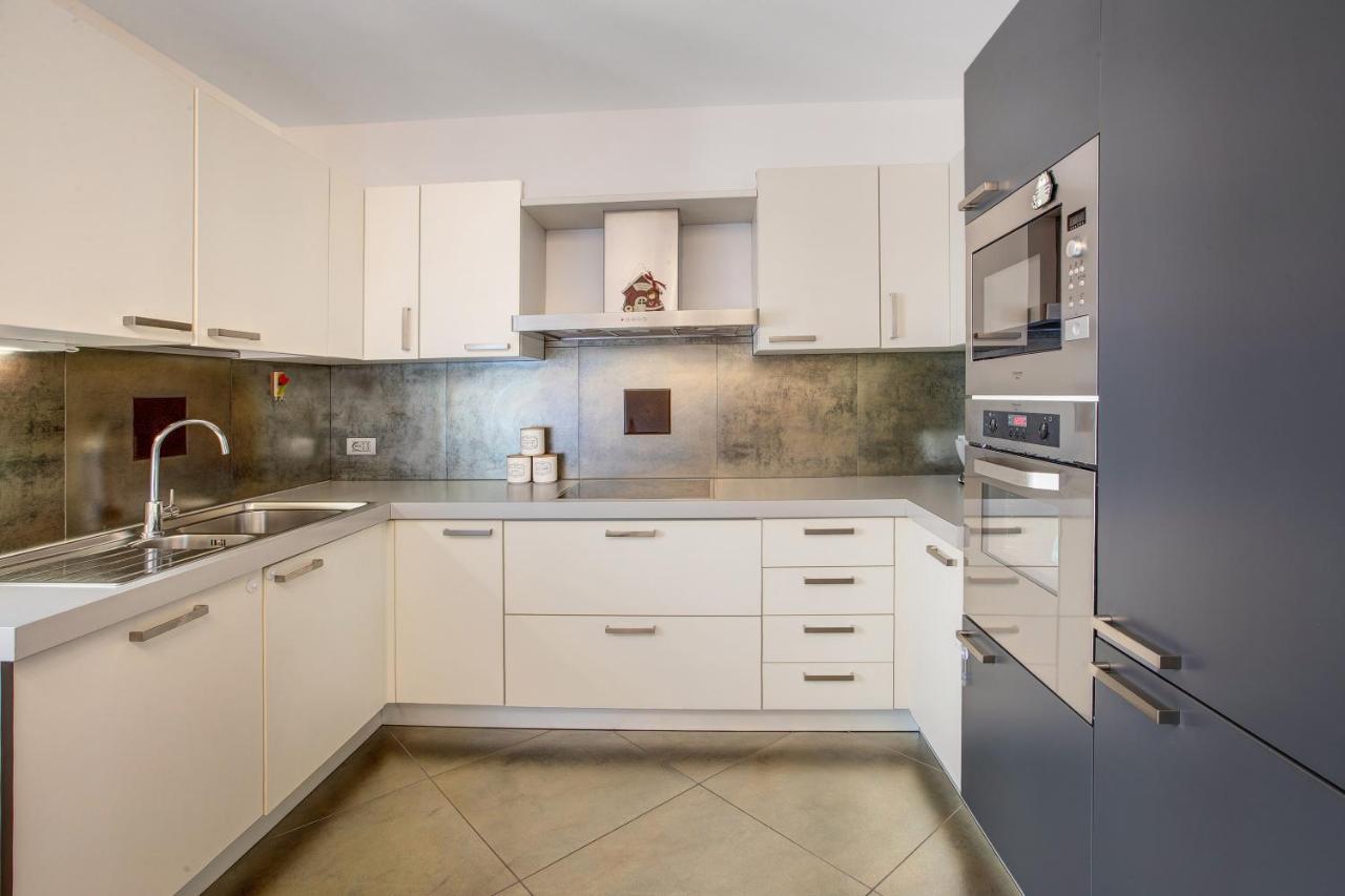 דירות La Maison Du Bonheur גרוסיו מראה חיצוני תמונה